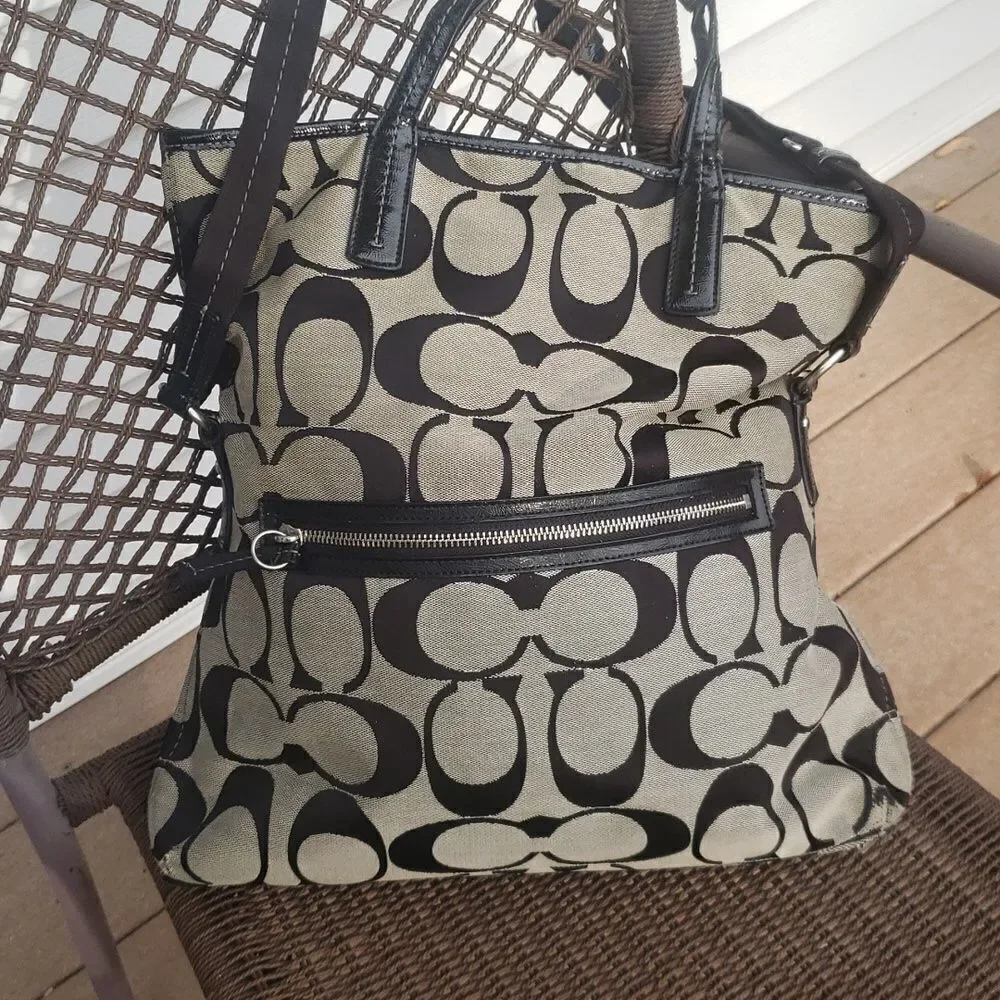 COACH Black and Gray Signature Foldover Tote Bag No. H1369-F23304
